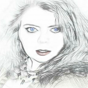 Ann_face_900x900 Ann_face_900x900